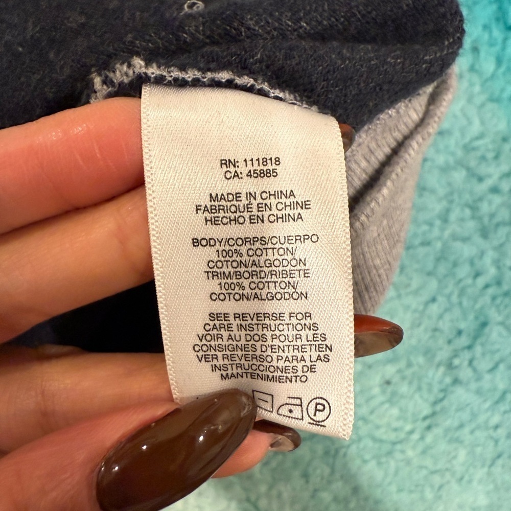 🔥Michael Kors Women’s Gray Zip-Up Hoodie🔥 - Picture 3 of 6